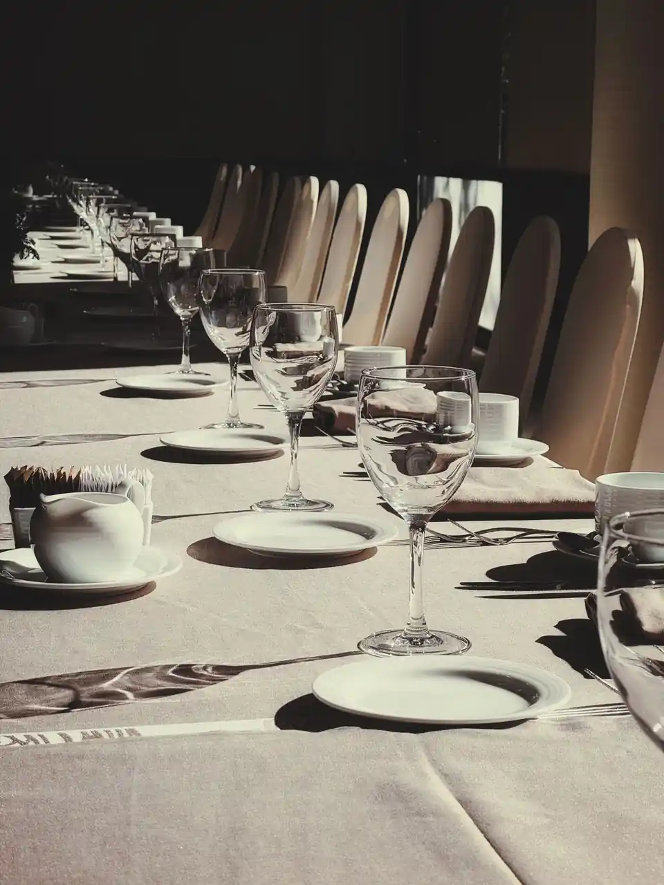 Elegant gedeckter Tisch